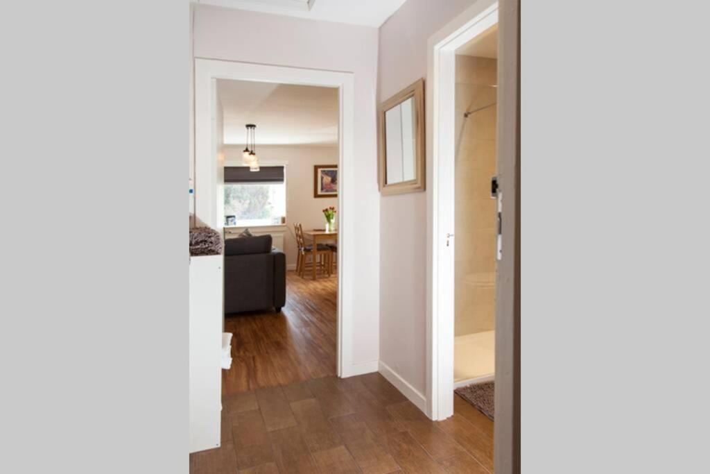 Ground Floor, 1 Bedroom With Double Bed Appartement