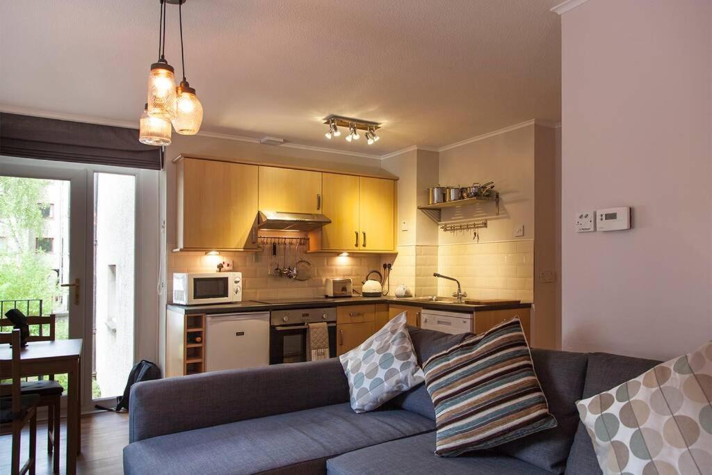 Ground Floor, 1 Bedroom With Double Bed * EDI